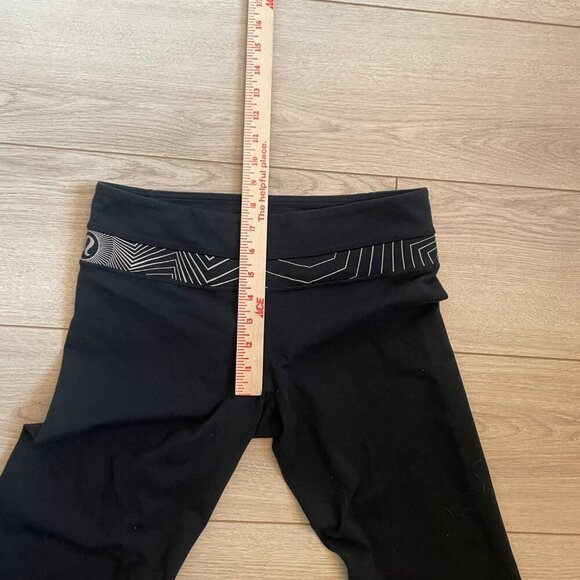Lululemon Black Cropped Yoga Pants Unsized - Picture 6 of 9